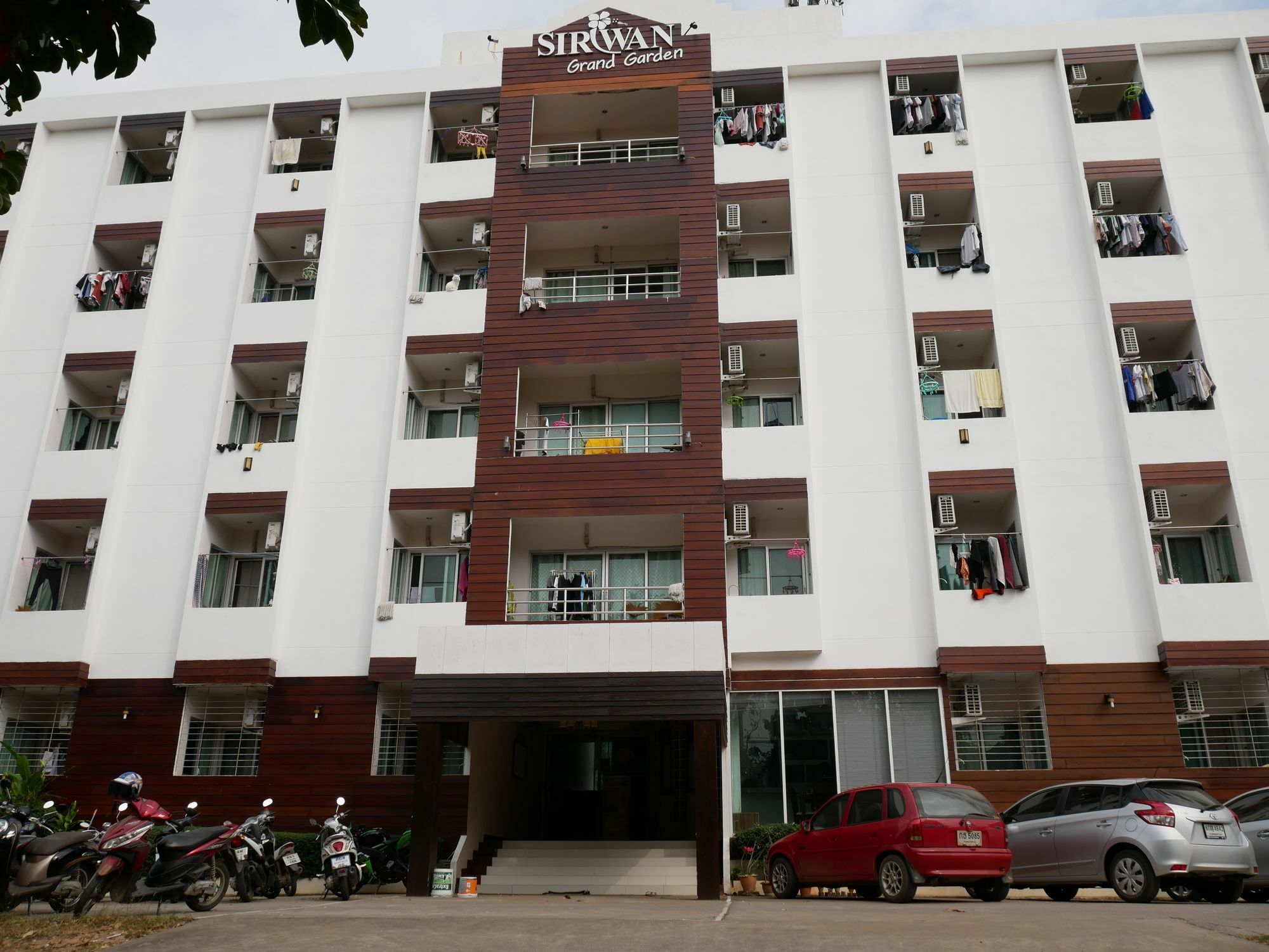 Siriwan Grand Garden Apartment Khon Kaen Ngoại thất bức ảnh